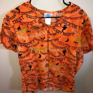 HALLOWEEN scrubstar top